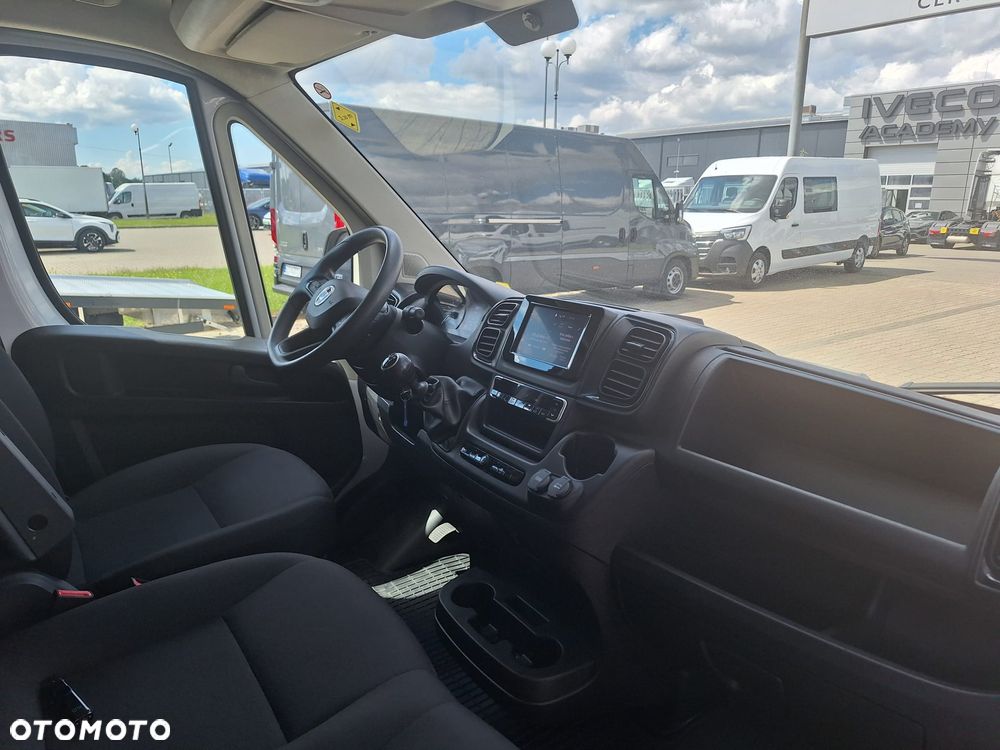 Fiat Ducato kontener z windą 750kg 8EP fv23% leasing krajowy niski przebieg - 20
