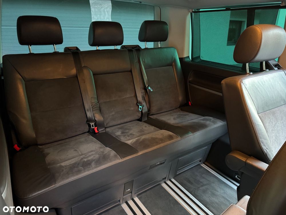 Volkswagen Multivan - 22