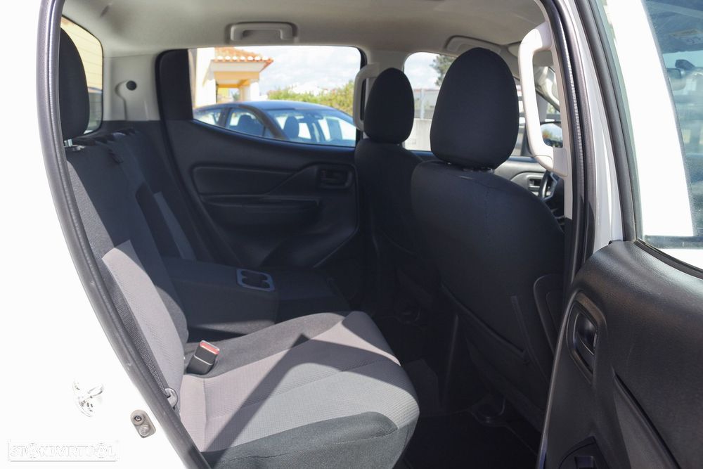 Mitsubishi L200 2.3 DI-D Space Cab Invite Strakar Look 4WD - 39