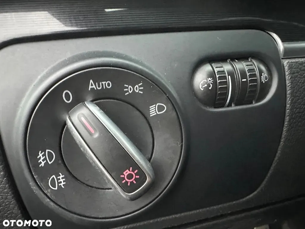 Volkswagen Golf 1.2 TSI BlueMotion Technology Trendline - 35