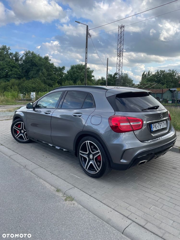 Mercedes-Benz GLA - 6