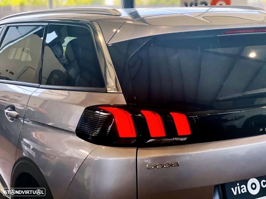 Peugeot 5008 1.2 PureTech Allure Pack EAT8 - 7