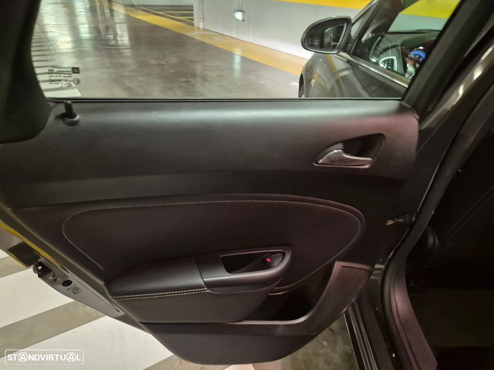 Opel Astra 1.7 CDTI Cosmo Start/Stop - 30