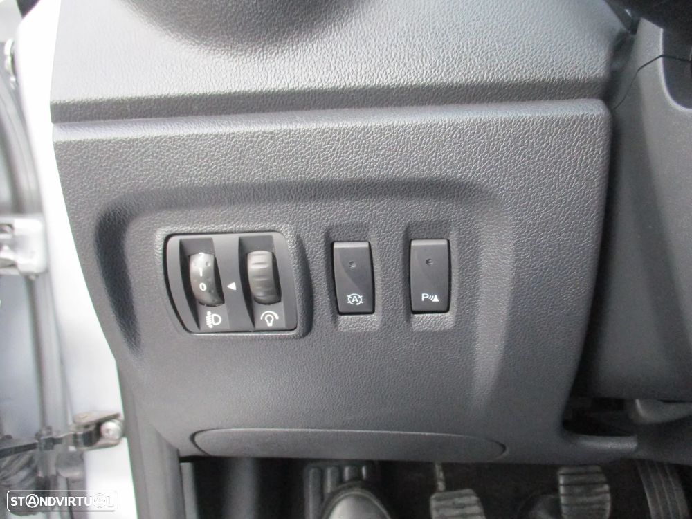 Renault Captur 1.5 dCi Exclusive XMOD - 15