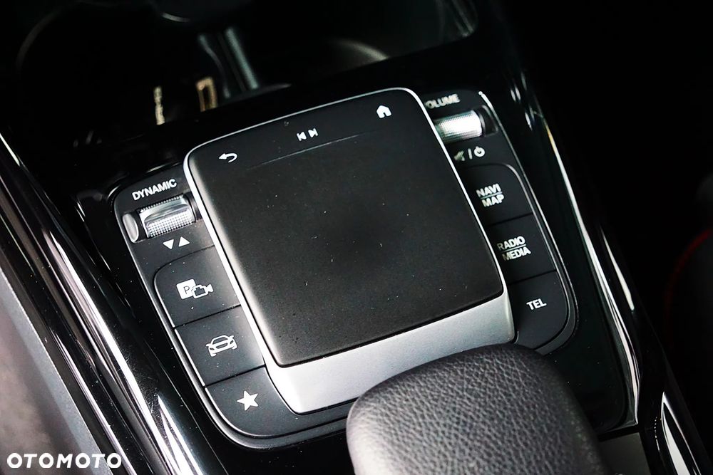 Mercedes-Benz CLA AMG 45 S 4-Matic 8G-DCT - 30