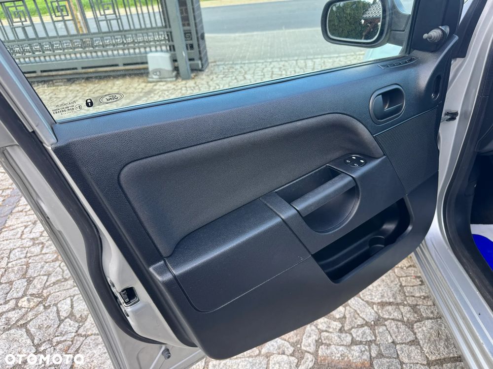 Ford Fiesta 1.4 Fun - 23