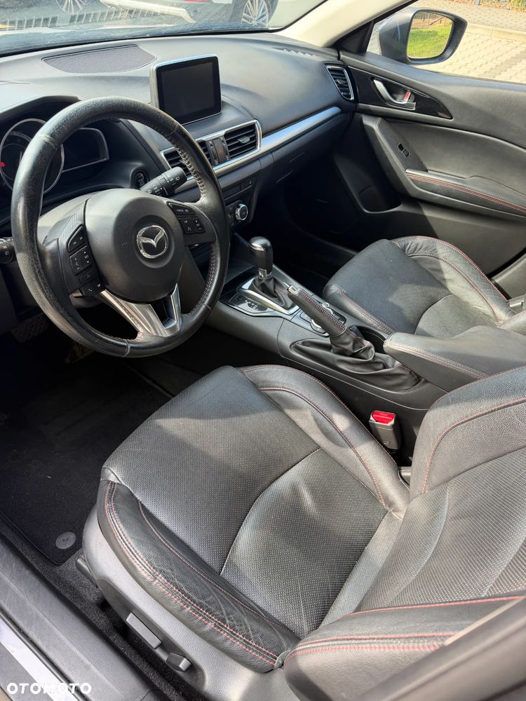 Mazda 3 - 10