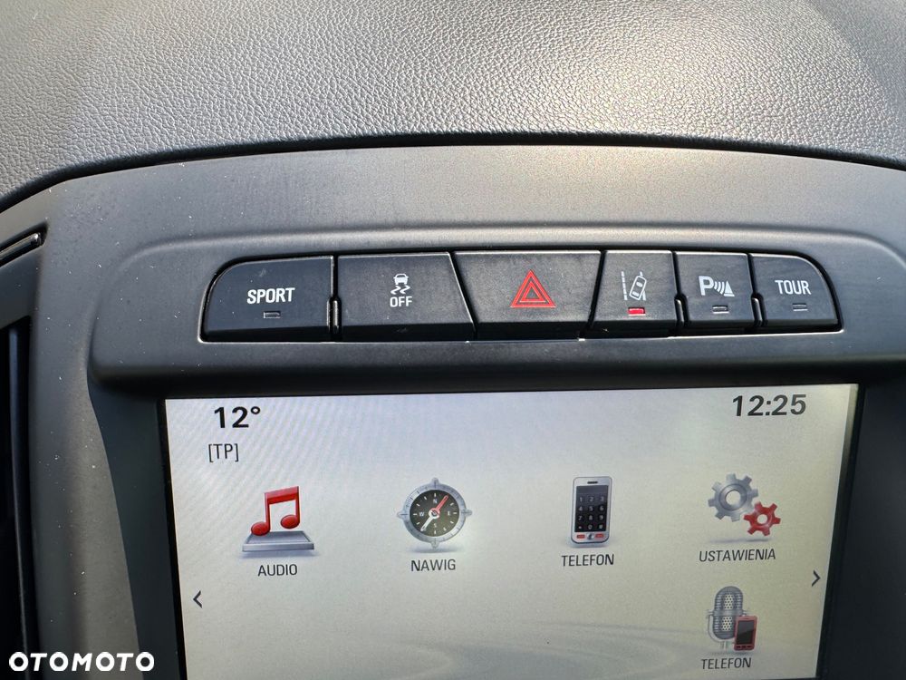 Opel Insignia - 23