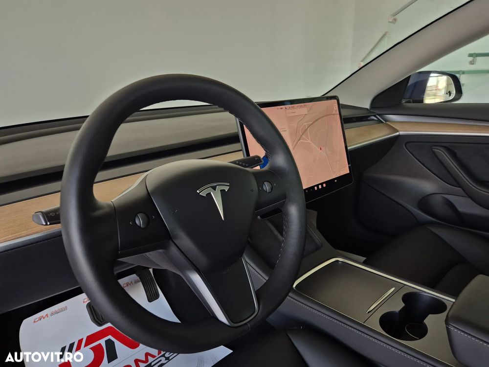 Tesla Model 3 Standard Reichweite Plus Hinterradantrieb - 9