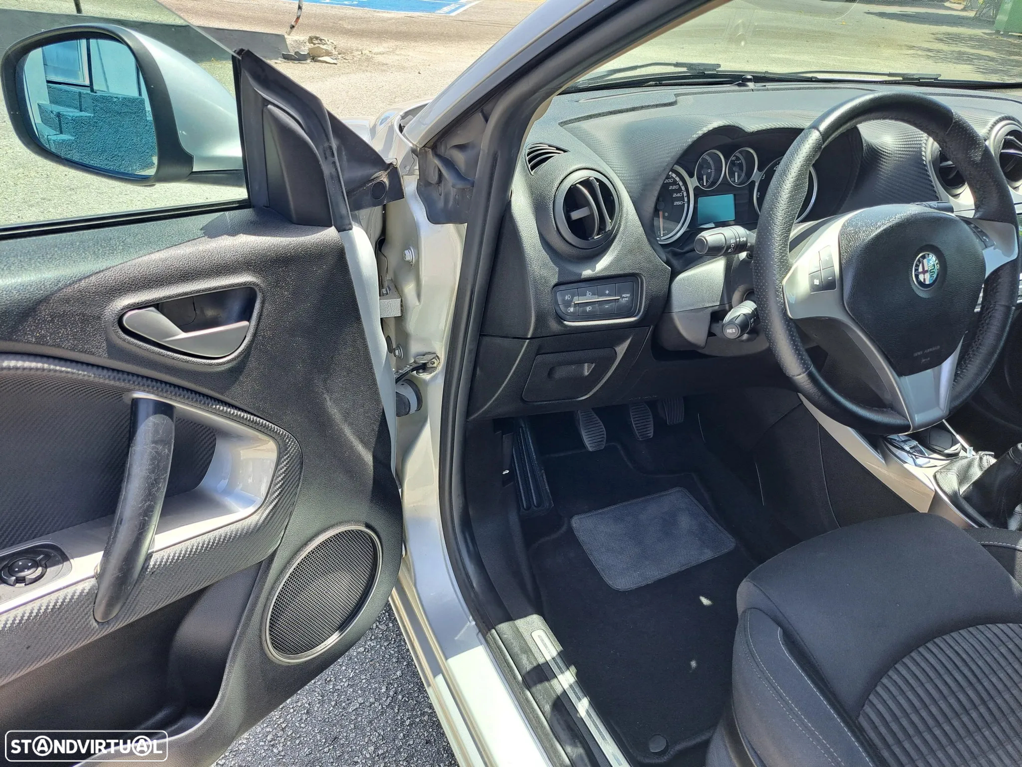 Alfa Romeo MiTo 1.6 JTD Distinctive S&S - 16