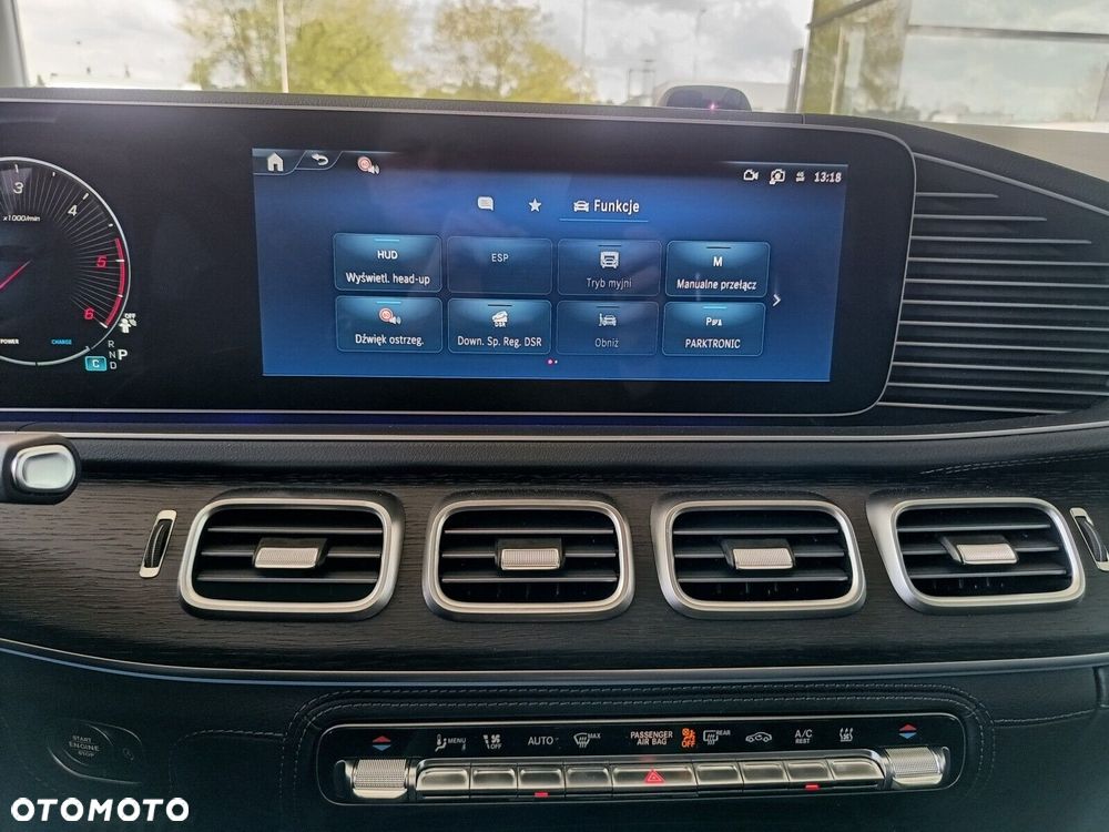 Mercedes-Benz GLS - 21