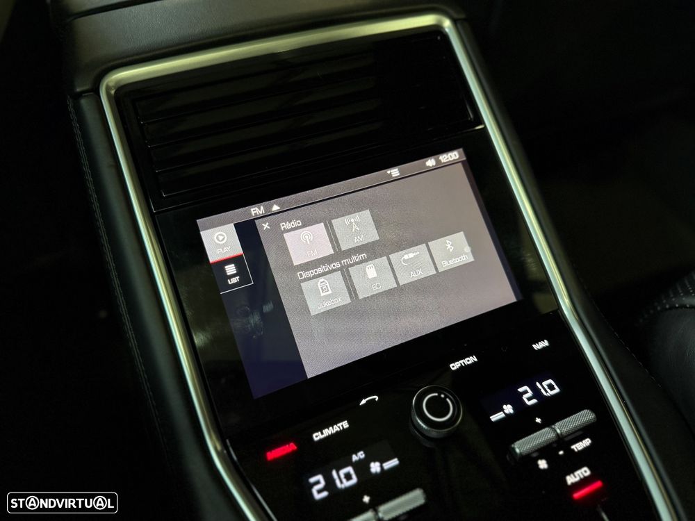 Porsche Panamera 4 E-Hybrid - 42