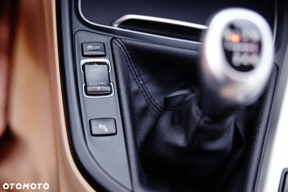 BMW Seria 3 318d Edition Luxury Line Purity - 20