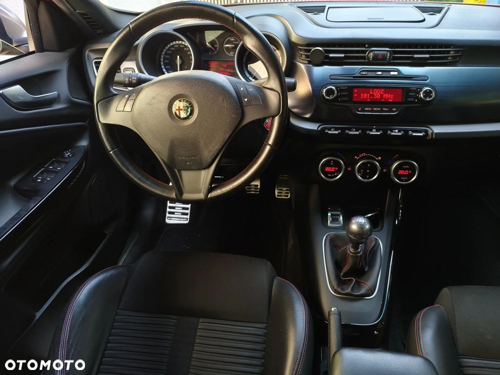Alfa Romeo Giulietta 2.0 JTDM Distinctive - 10