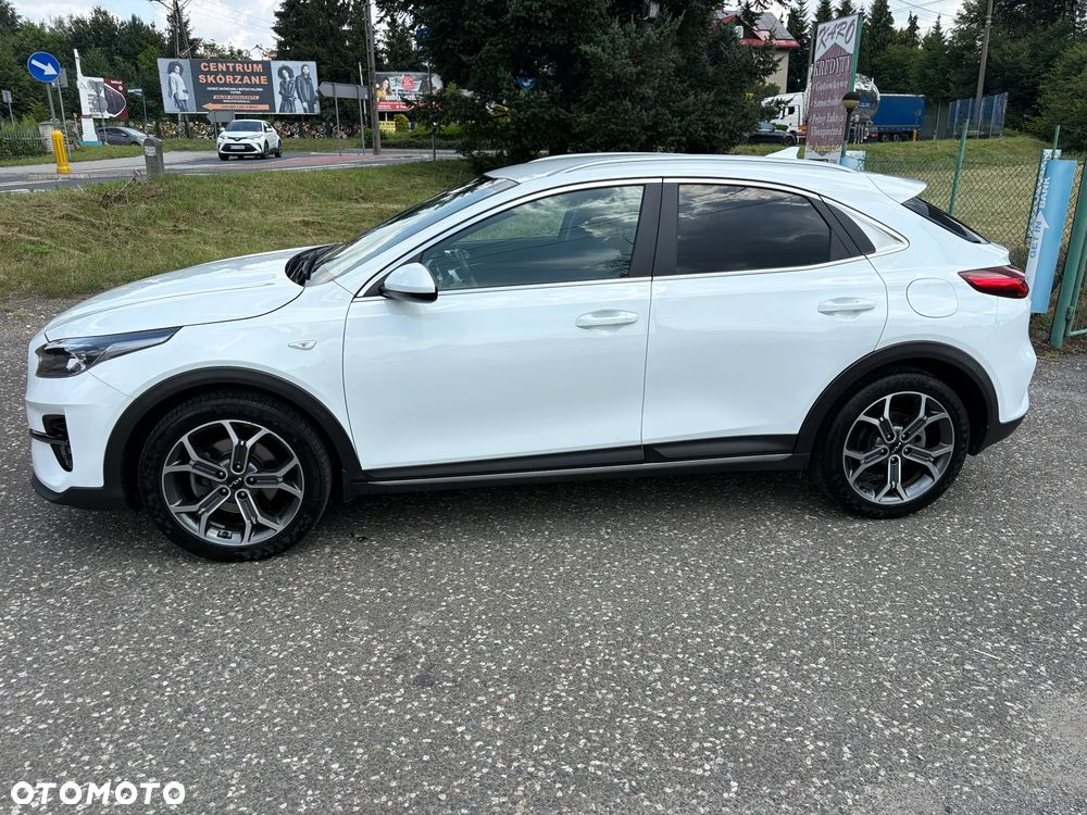 Kia XCeed 1.5 T-GDI M - 2