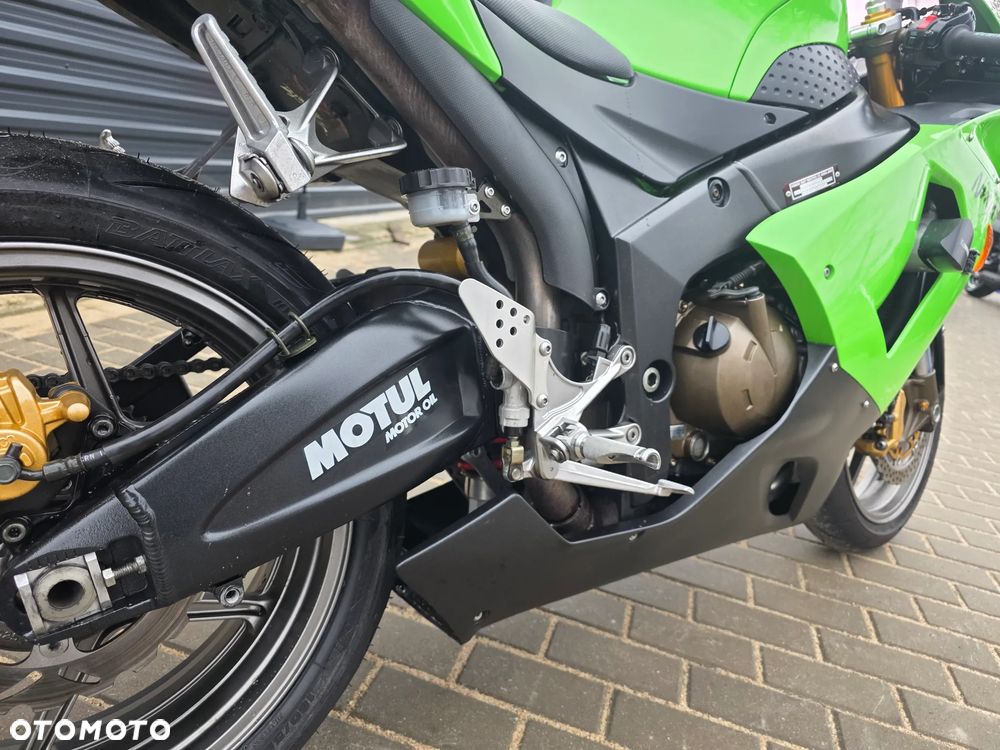 Kawasaki ZX - 28