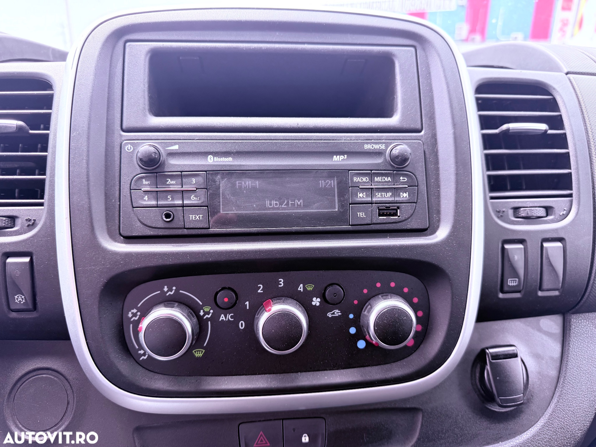 Renault Trafic 2.0 Blue dCi 146 Furgon Cabina Dubla L2H1 Authentique - 22