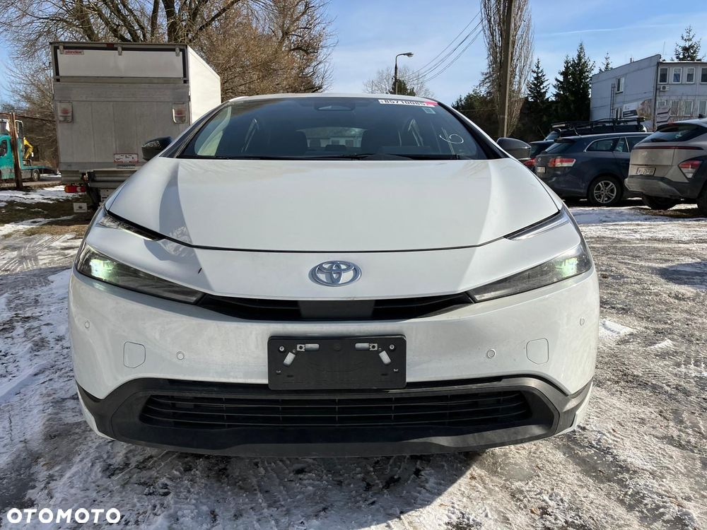 Toyota Prius Hybrid Executive - 2