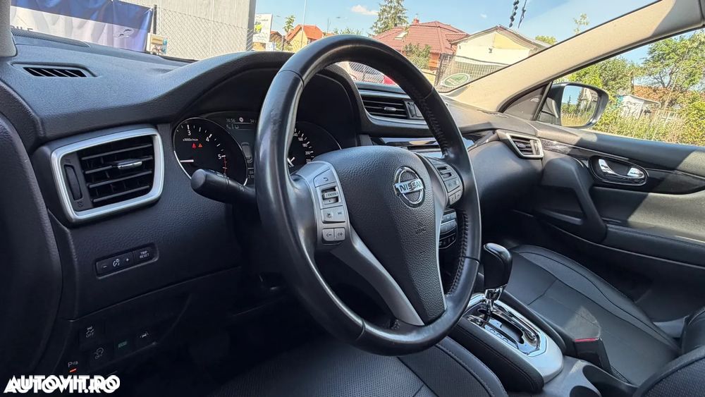 Nissan Qashqai 1.6 DCI Xtronic TEKNA+ - 16