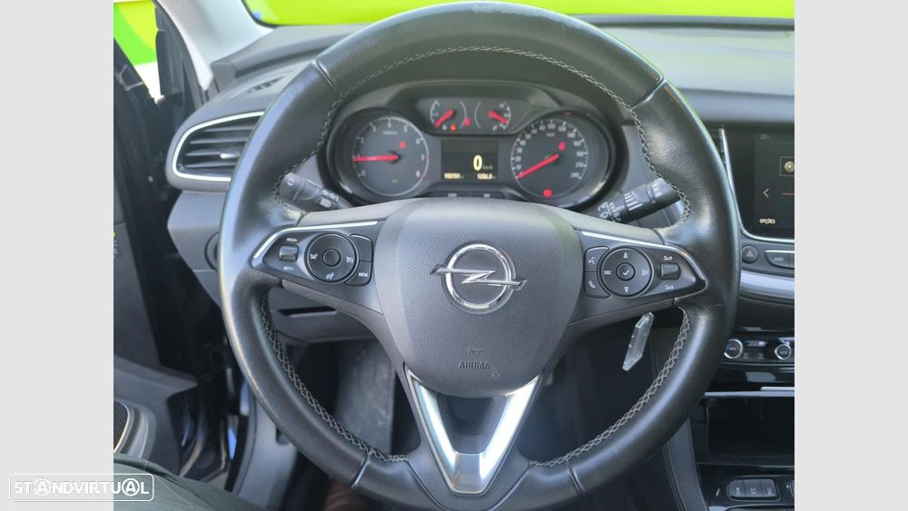 Opel Grandland X 1.2 T Design & Tech - 11