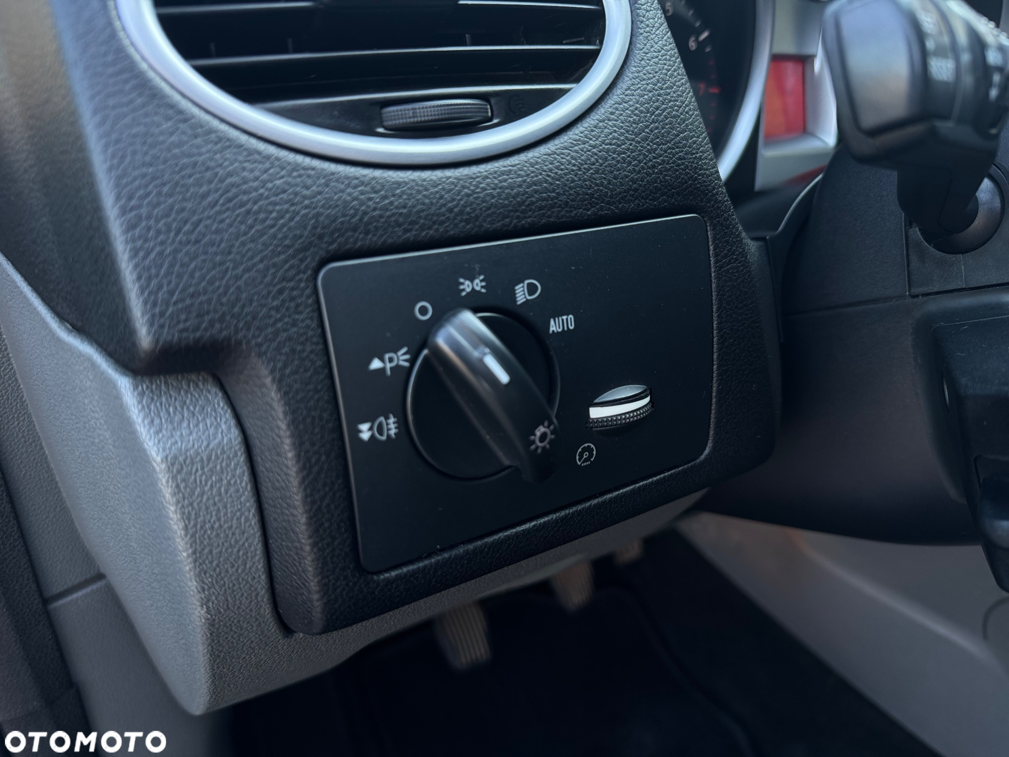Ford Focus 2.0 ZX5 SE - 20