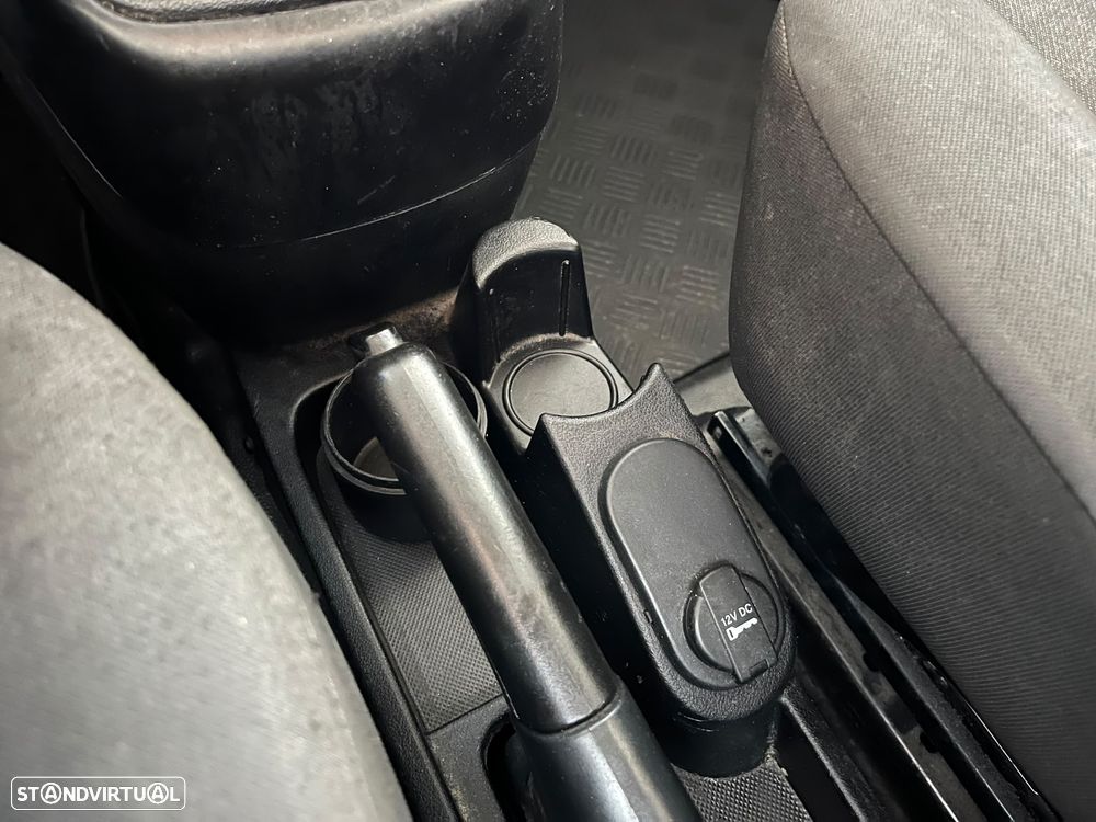 Fiat Fiorino AC - 17