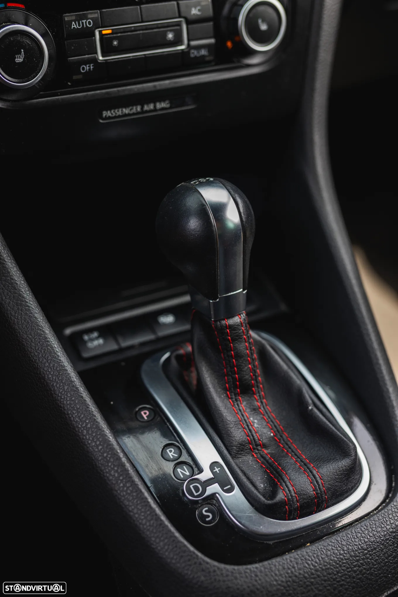 VW Golf 2.0 TSi GTI DSG - 23