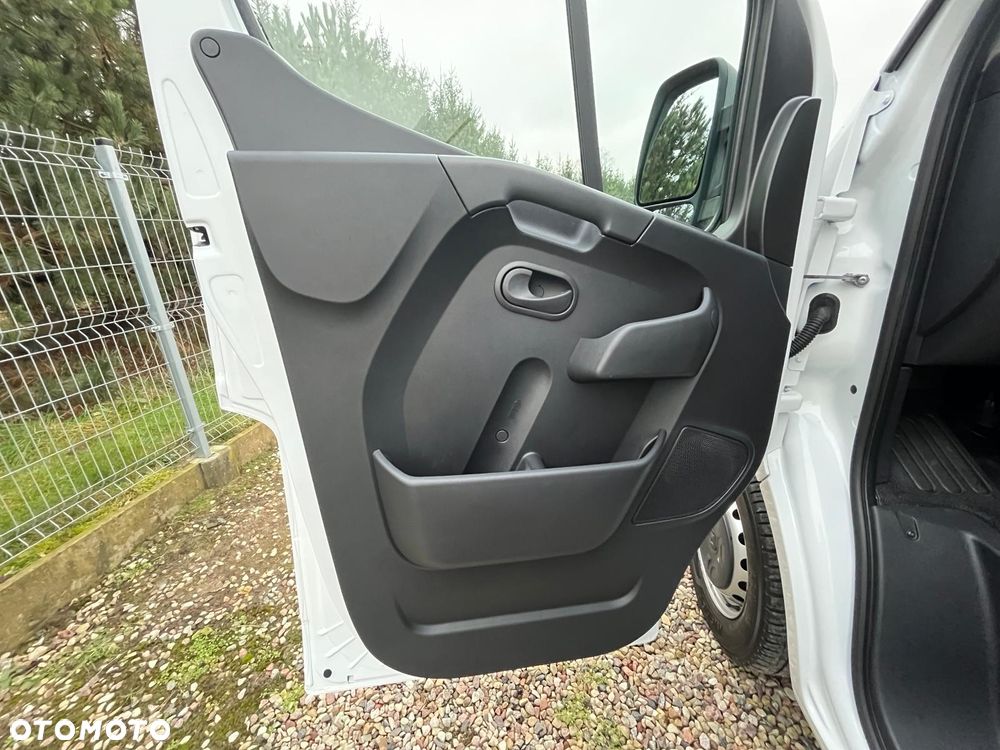 Renault Master L2H2 2.3dCi 135KM, Ledy, Klima, Salon Polska, Pierwszy Właściciel, BEZWYPADKOWY, FV 23%, SUPER STAN !!! - 32
