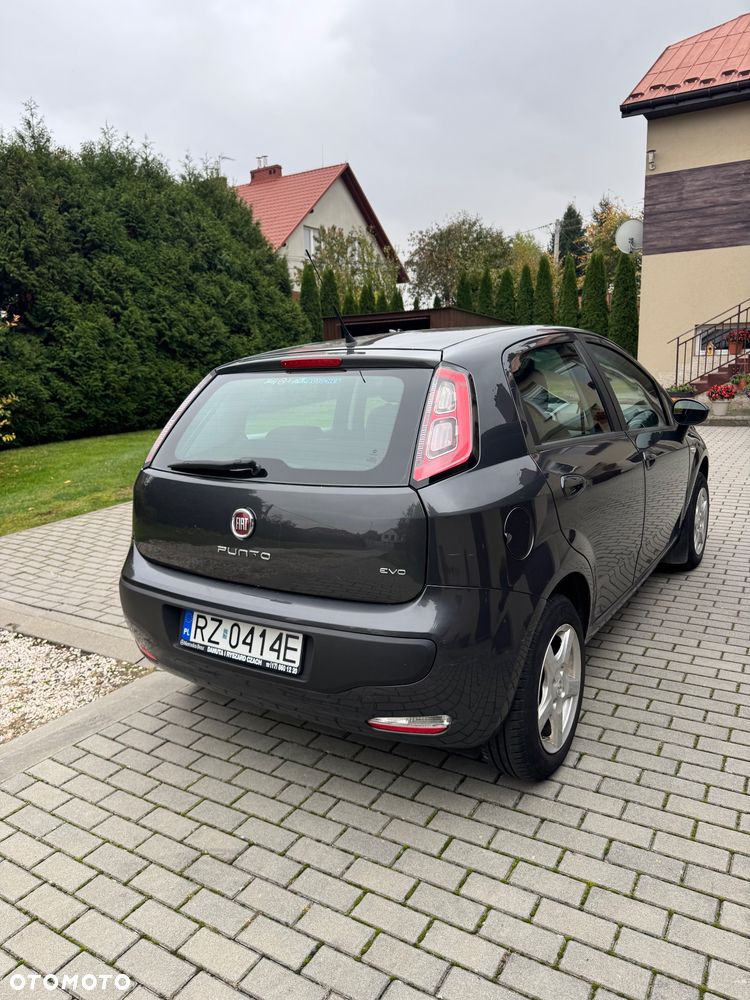 Fiat Punto Evo 2010 photo 2