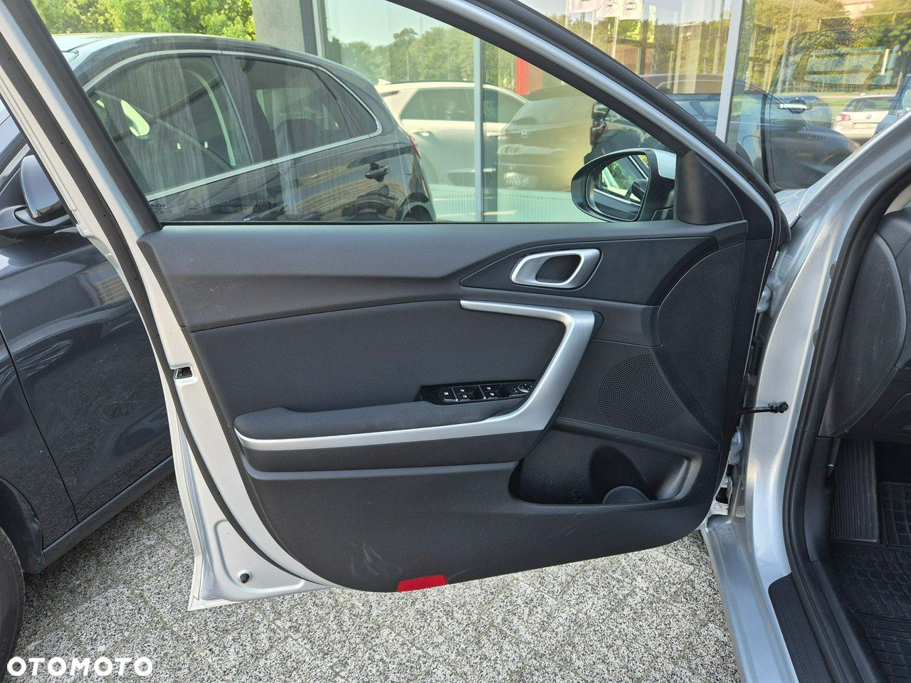 Kia Ceed - 9