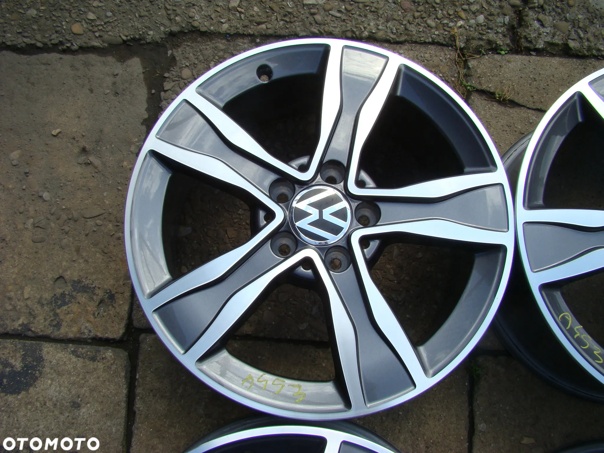 a453 5x112 VW T-Roc Caddy Jetta Touran Golf VI VII VIII Passat B7 B6 7jx17 et48,5 - 4