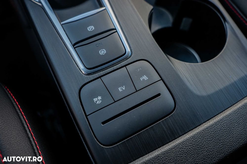 Ford Kuga 2.5 Duratec PHEV ST Line X - 21