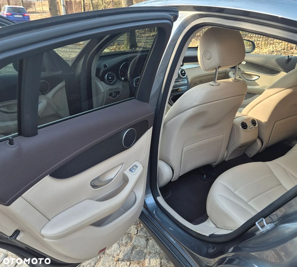 Mercedes-Benz GLC - 21