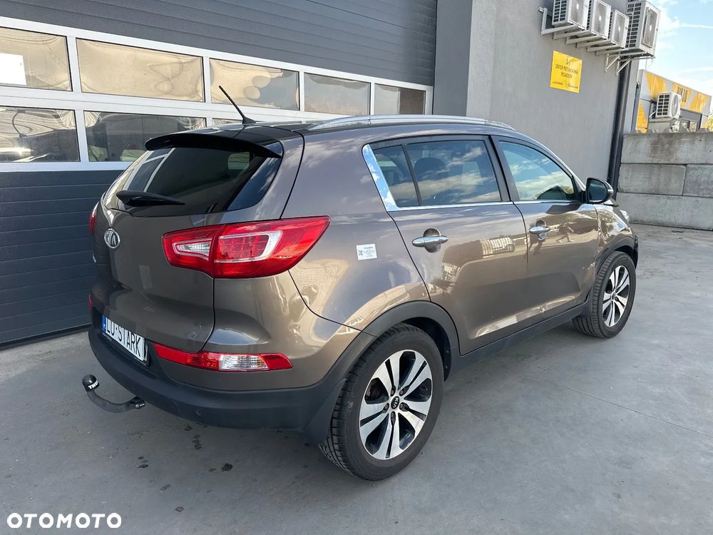 Kia Sportage 2.0 L - 5