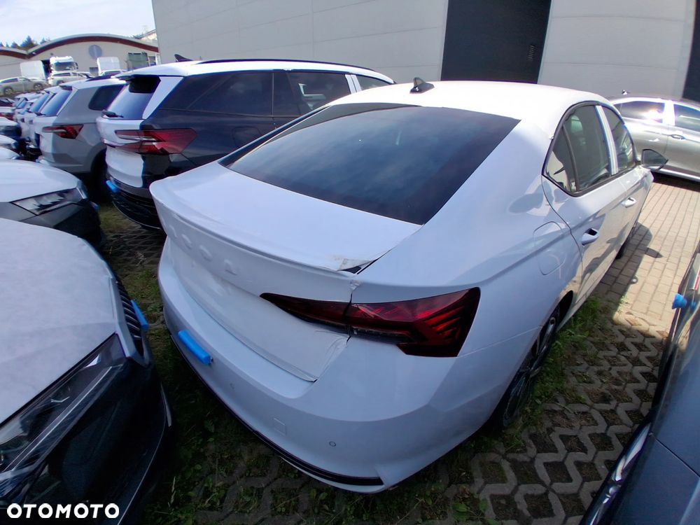Skoda Octavia 2.0 TDI Sportline DSG - 4