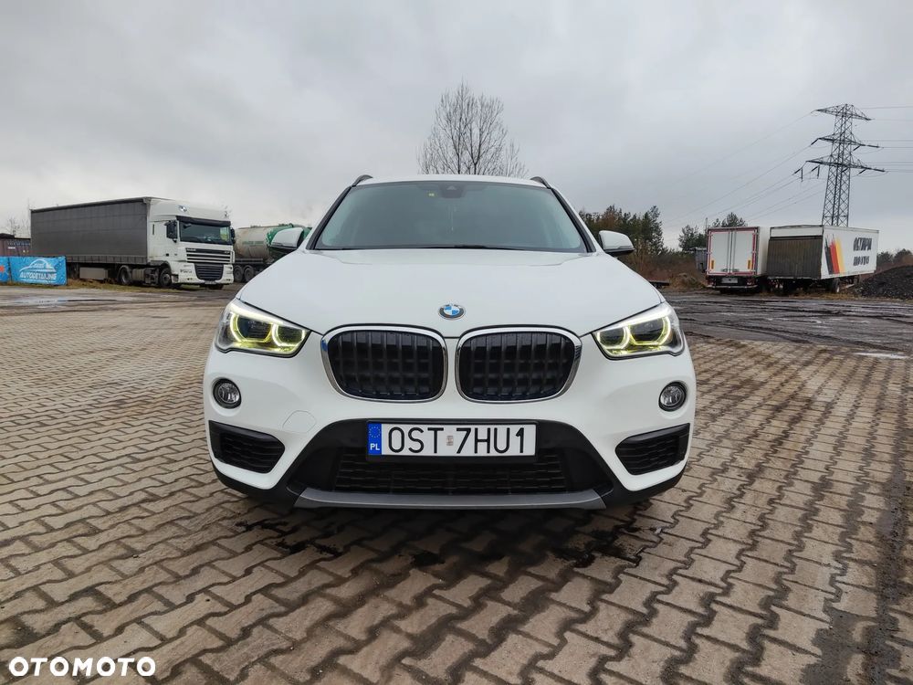 BMW X1 xDrive20d Advantage sport - 2