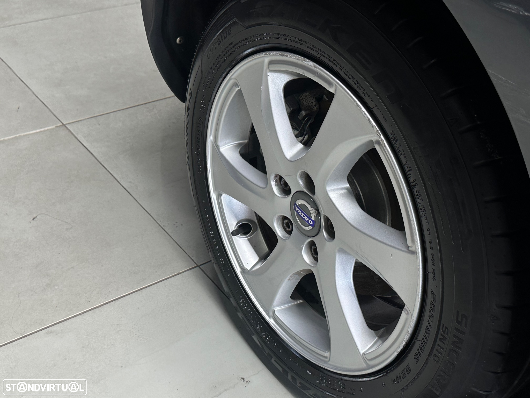 Volvo V40 Cross Country 1.6 D2 Momentum - 9
