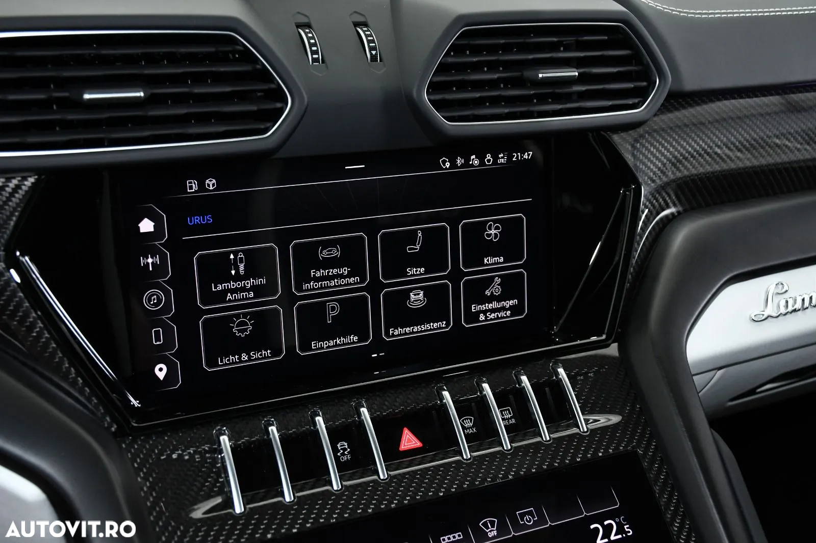 Lamborghini URUS - 31