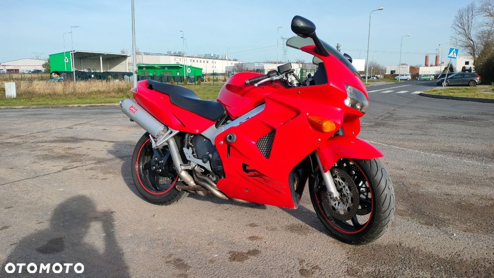 Honda VFR - 1