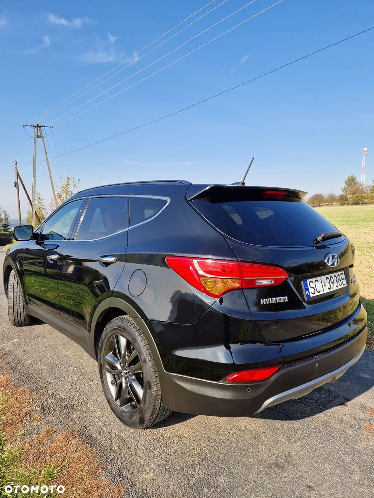 Hyundai Santa Fe 2012 photo 3