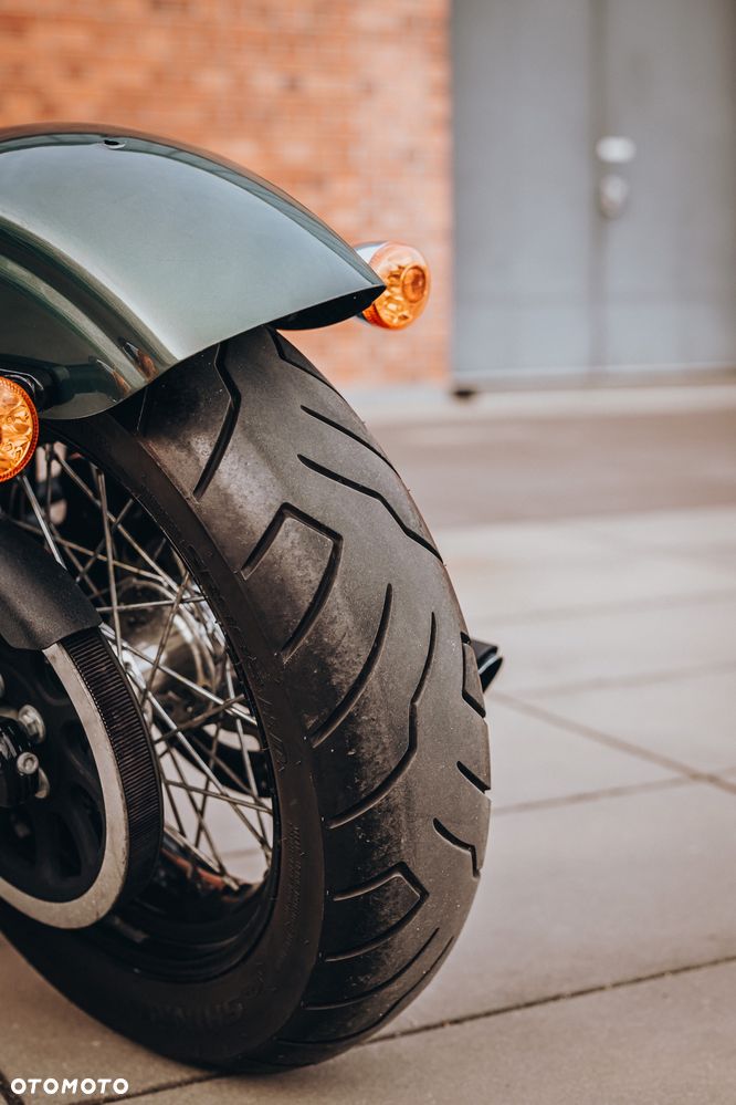 Harley-Davidson Dyna Street Bob - 26
