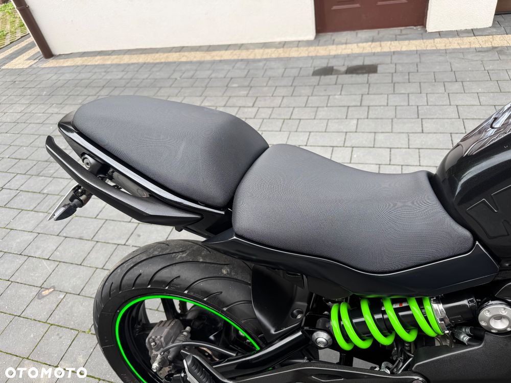 Kawasaki ER - 10