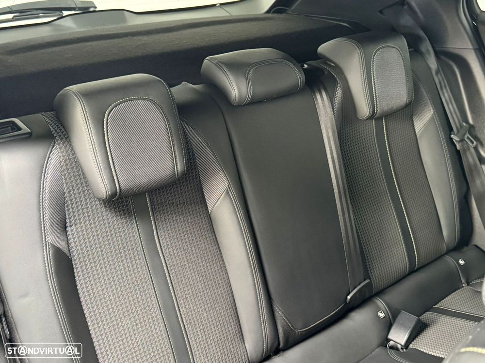 Peugeot 2008 1.2 PureTech GT - 17