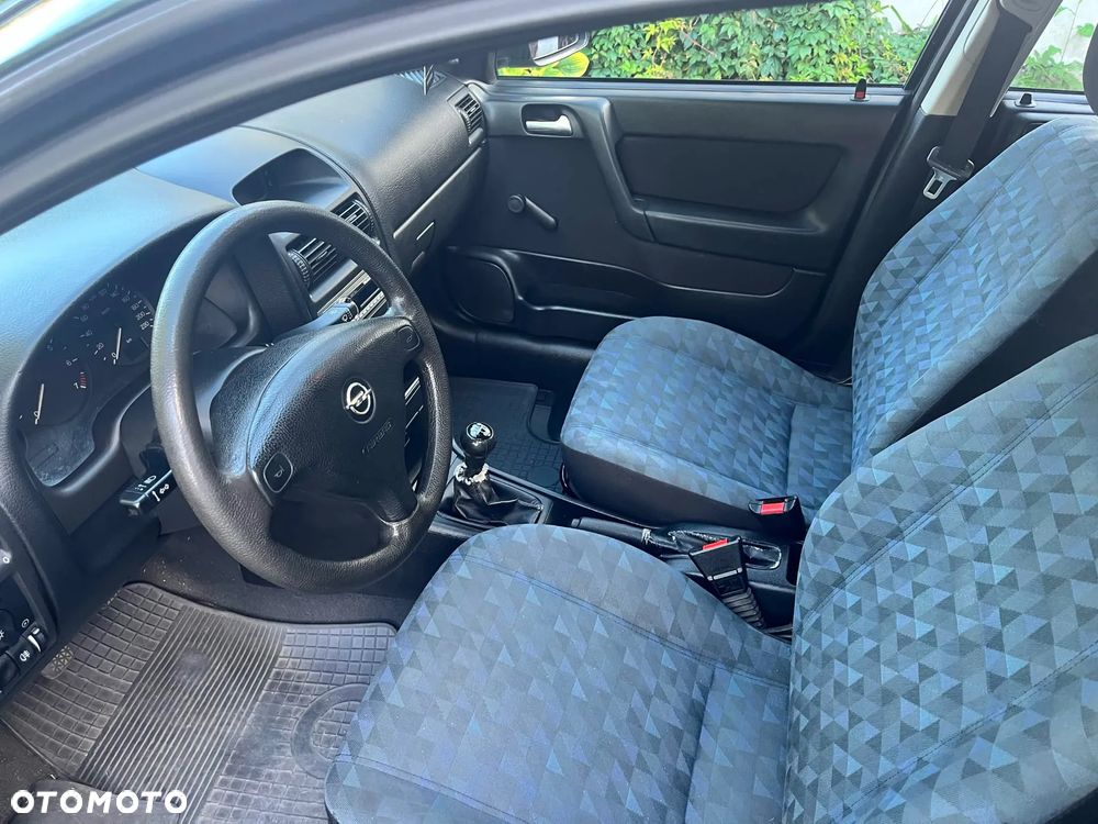 Opel Astra - 9