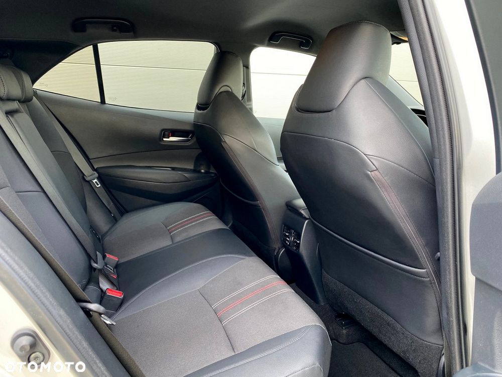 Toyota Corolla 1.8 Hybrid GR Sport - 11