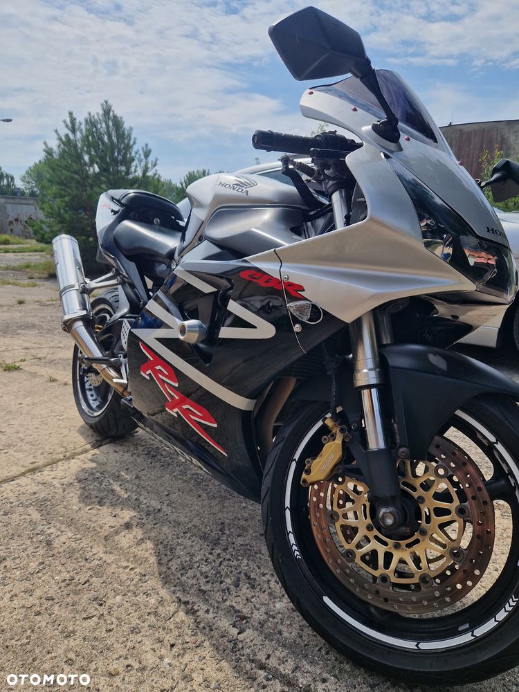 Honda CBR - 1