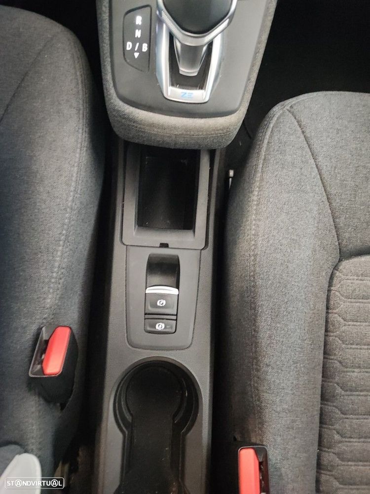 Renault Zoe (c/ Bateria) E-Tech EV50 Equilibre — fotografia 10