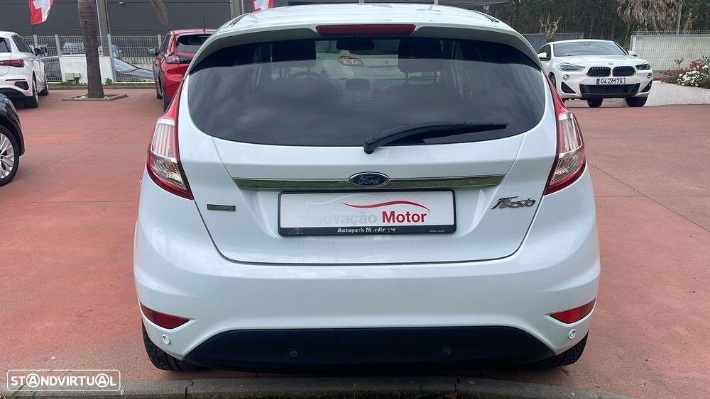 Ford Fiesta 1.0 EcoBoost S&S TITANIUM - 6
