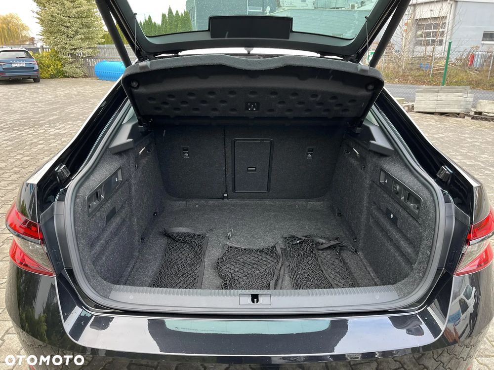 Skoda Superb 2.0 TDI DSG Style - 17