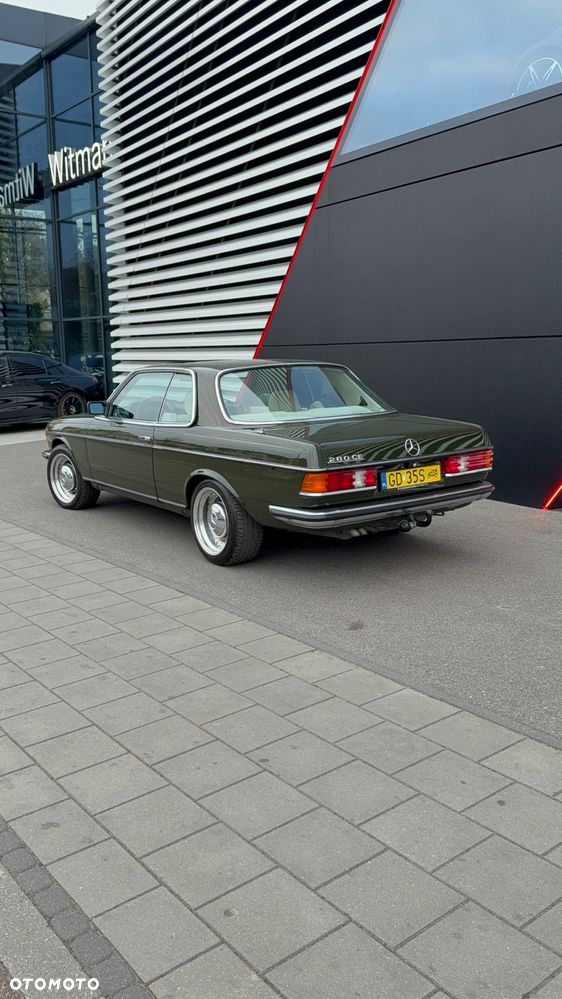 Mercedes-Benz 280 - 13